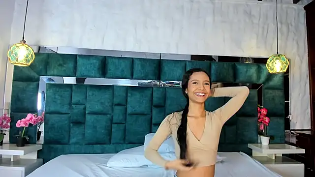  bonnyandclyde online show from 02/03/26, 01:05