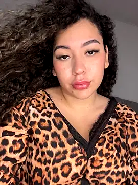 Snapshot of VictoriaaRose chatting on 12/03/25, 07:27 VictoriaaRose online show from 12/03/25, 07:27