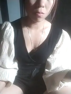 tieutam122 online show from 02/04/26, 11:27