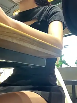 Snapshot of Ami_99 chatting on 03/26/26, 01:55 Ami 99 online show from 03/26/26, 01:55