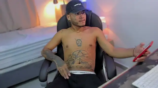 master evil07 online show from 11/26/25, 07:31