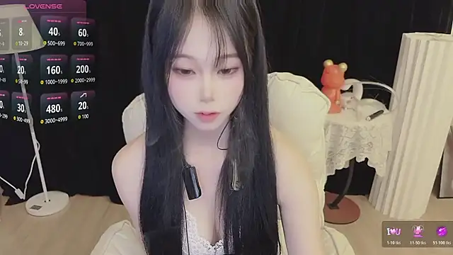 Snapshot of -Annababy chatting on 07/01/26, 03:45 -Annababy online show from 07/01/26, 03:45