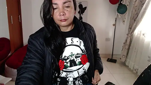 vivian-milf online show from 11/30/25, 12:20