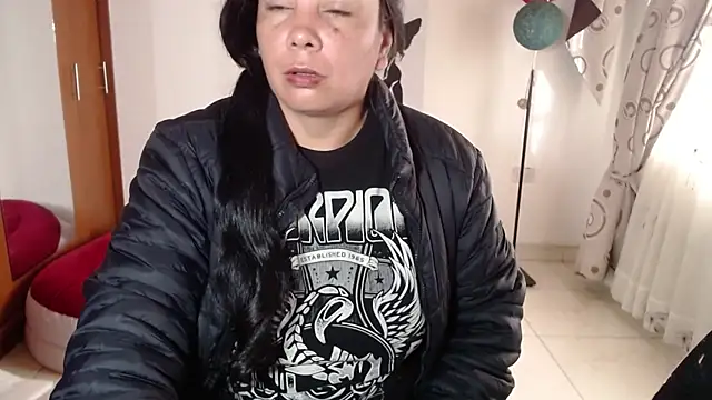 vivian-milf online show from 01/15/26, 12:43