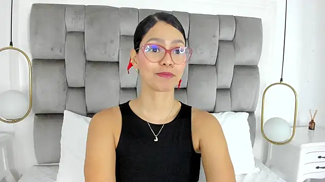 Snapshot of gaby_smit__ chatting on 06/10/26, 11:53 gaby smit online show from 06/10/26, 11:53