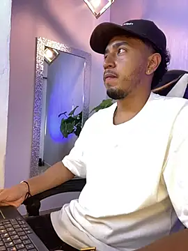 Brand Collins online show from 04/12/26, 01:38