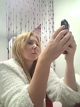 Snapshot of JenyJansy chatting on 01/08/26, 09:50 JenyJansy online show from 01/08/26, 09:50