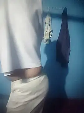 Juliekhan 98 online show from 12/03/25, 04:38