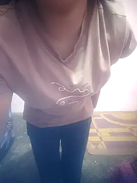 Juliekhan 98 online show from 12/04/25, 08:23