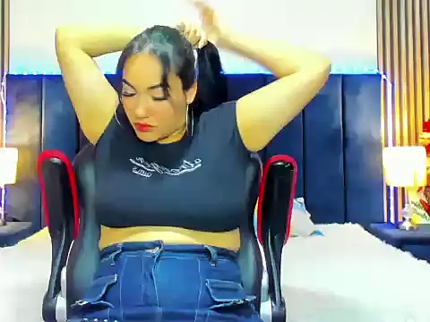 AzumiWalker online show from 01/06/26, 01:59