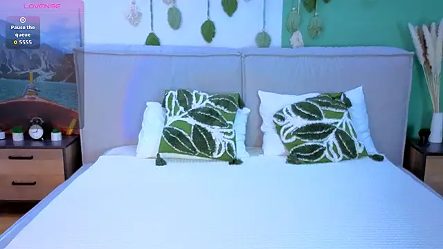 Danielle Eddwards online show from 02/19/26, 02:46