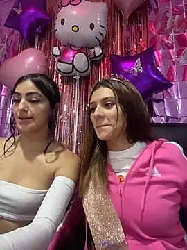 Snapshot of allisonn_parker26 chatting on 12/03/25, 05:37 allisonn parker26 online show from 12/03/25, 05:37