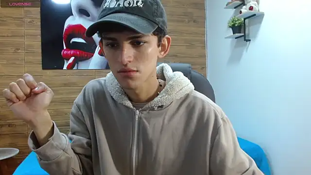 Michaelkoiv online show from 12/04/25, 12:25