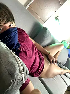 taehyun10 online show from 12/03/25, 12:25