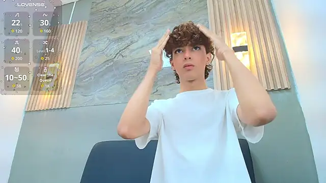 Snapshot of CRISS_ALLEN1 chatting on 02/15/26, 01:20 CRISS ALLEN1 online show from 02/15/26, 01:20