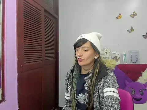 Dark Dominika online show from 12/18/25, 01:28