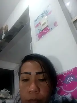 KarolWest  online show from 12/14/25, 08:57