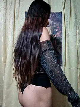 Snapshot of Roslin-nix2 chatting on 12/01/25, 12:37 Roslin-nix2 online show from 12/01/25, 12:37