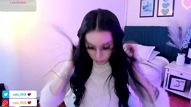 Snapshot of megan_rosse11 chatting on 11/29/25, 04:59 megan rosse11 online show from 11/29/25, 04:59