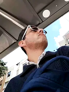 Fuegosutil online show from 12/01/25, 05:51