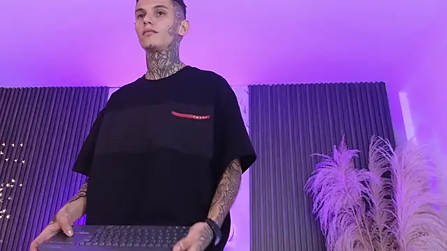 Paulo 527 online show from 02/22/26, 05:40