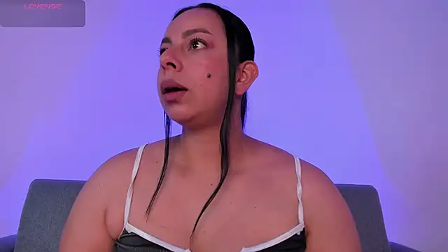 jimena chic1 online show from 05/31/26, 12:52