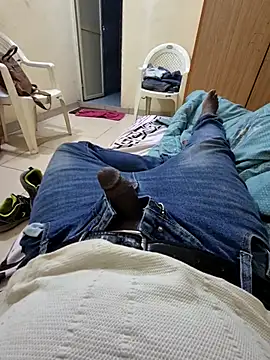 Snapshot of Jaaan668 chatting on 11/30/25, 06:23 Jaaan668 online show from 11/30/25, 06:23