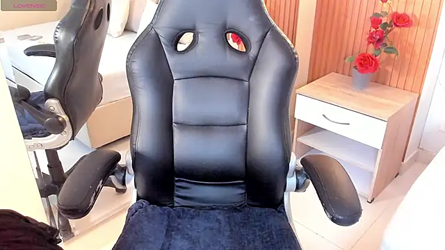 samantha quinnn online show from 12/21/25, 08:38