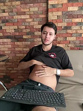 Snapshot of RicoValen chatting on 02/26/26, 10:09 RicoValen online show from 02/26/26, 10:09