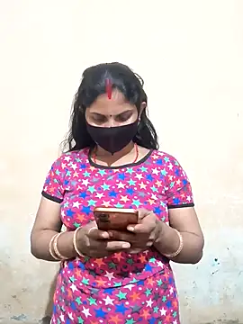 Pooja bhabhi00 online show from 12/16/25, 05:12