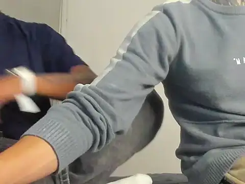 Snapshot of _Camilo_Rodriguez_ chatting on 12/18/25, 04:29 Camilo Rodriguez online show from 12/18/25, 04:29