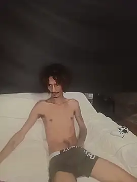 Snapshot of theyllorwillian chatting on 12/14/25, 12:16 theyllorwillian online show from 12/14/25, 12:16