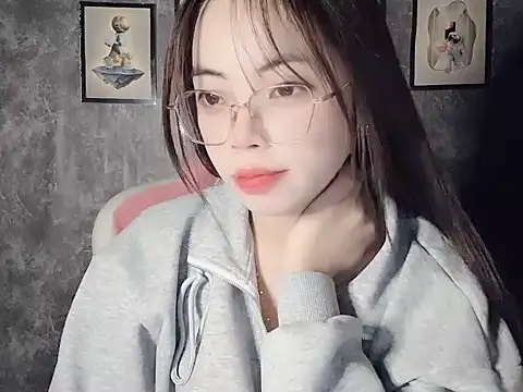 Aria5999 online show from 12/01/25, 09:20