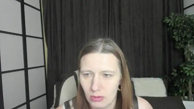 KathrineMeyer online show from 12/17/25, 02:06