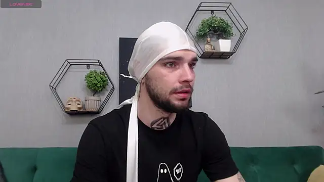 KaneHunter online show from 04/15/26, 05:42