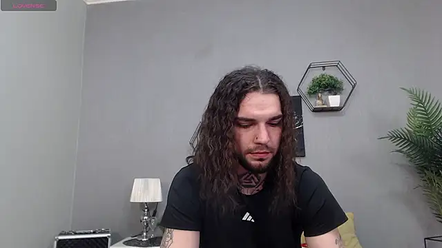 Snapshot of KaneHunter chatting on 04/22/26, 07:15 KaneHunter online show from 04/22/26, 07:15