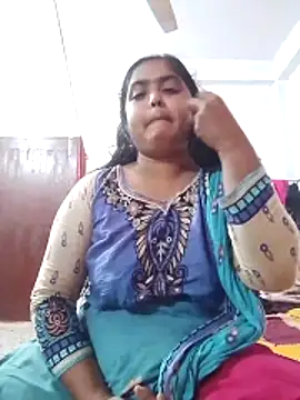 Snapshot of Rumpa-10 chatting on 11/30/25, 06:17 Rumpa-10 online show from 11/30/25, 06:17