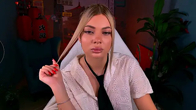 HyileyClark online show from 03/06/26, 09:17