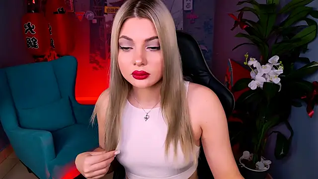 HyileyClark online show from 04/06/26, 01:34