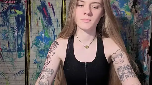 Adell Love online show from 04/29/26, 05:41