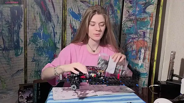Adell Love online show from 05/26/26, 06:59