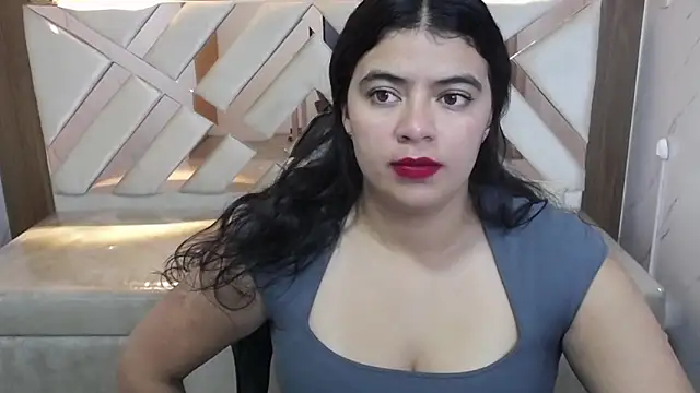 Snapshot of Evangeline_b chatting on 11/30/25, 12:42 Evangeline b online show from 11/30/25, 12:42