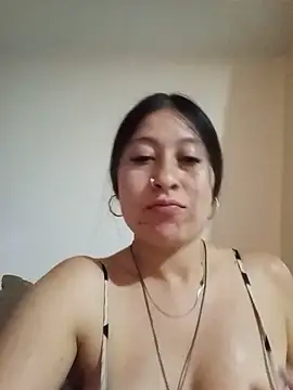AlissaMonroe0711 online show from 05/13/26, 11:11