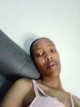 MsParisSmith online show from 12/15/25, 06:34