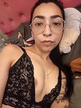 Yani-14 online show from 04/30/26, 11:09