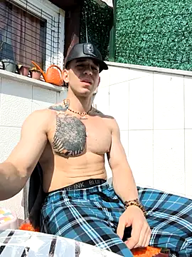 hazarcannn online show from 04/07/26, 12:49