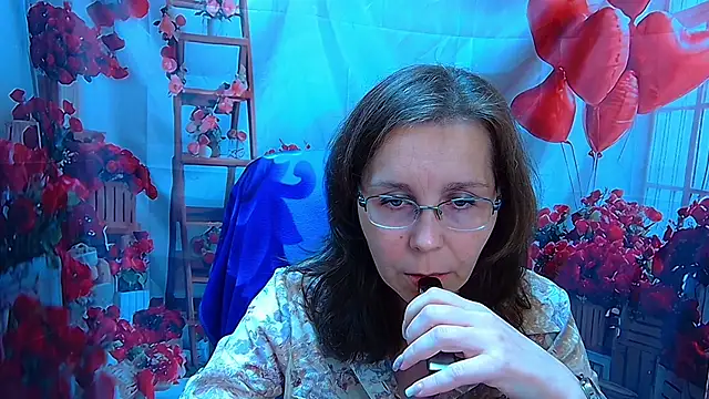 Snapshot of DaisyEdit chatting on 05/31/26, 05:37 DaisyEdit online show from 05/31/26, 05:37