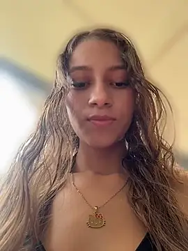 Vanneskk online show from 04/15/26, 08:53