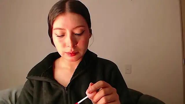 -Ivonny- online show from 12/05/25, 09:00