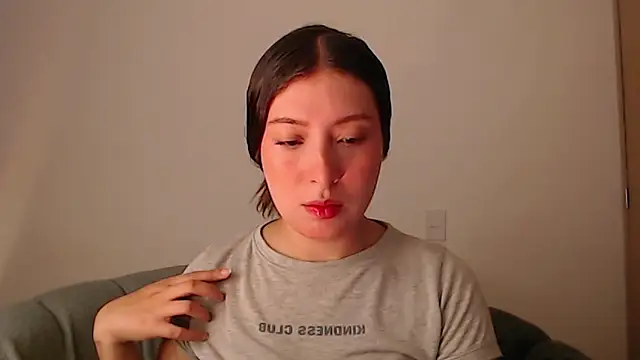 -Ivonny- online show from 12/20/25, 10:06